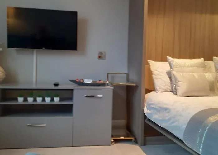 51 Cocoa Suites,rowntrees Wharf *