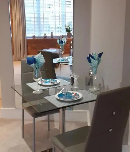 51 Cocoa Suites,rowntrees Wharf Apartament