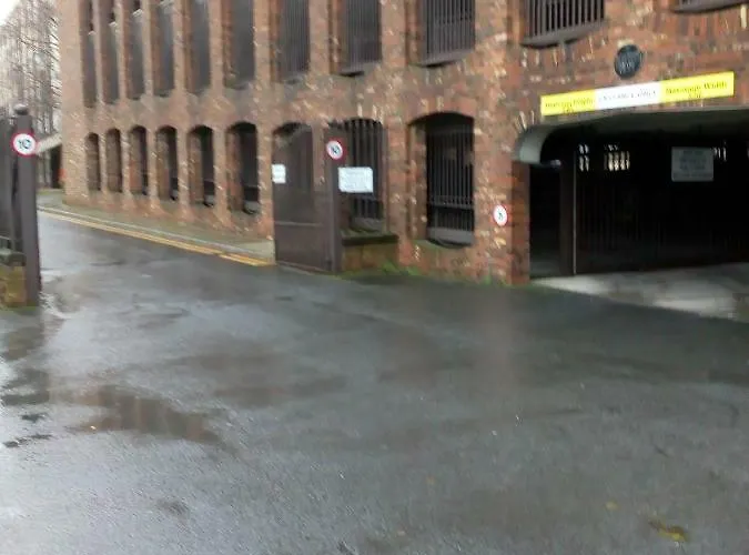 51 Cocoa Suites,rowntrees Wharf *